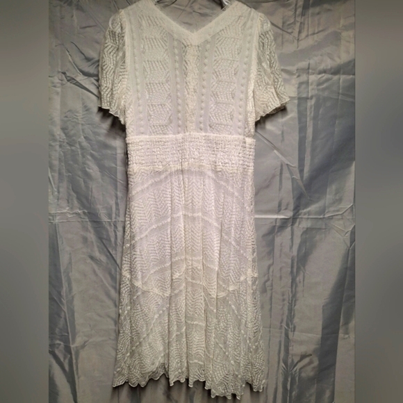 Rabbit Rabbit Rabbit Ivory Lace Knee Length To Midi Dress - Picture 2 of 8